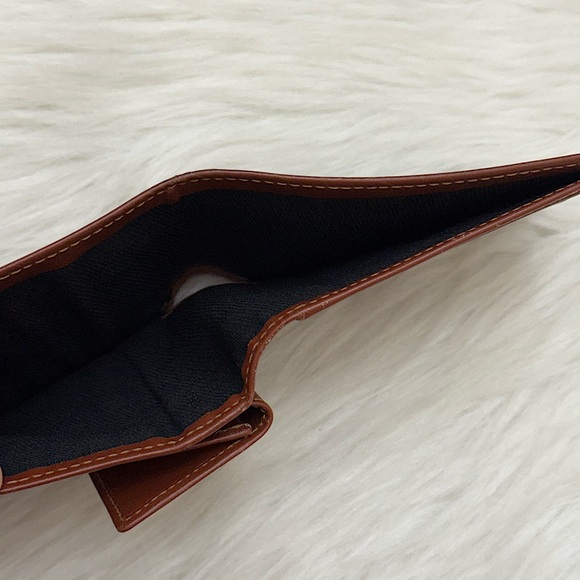 FENDI - PEQUIN STRIPE BI-FOLD WALLET - Picture 8 of 16